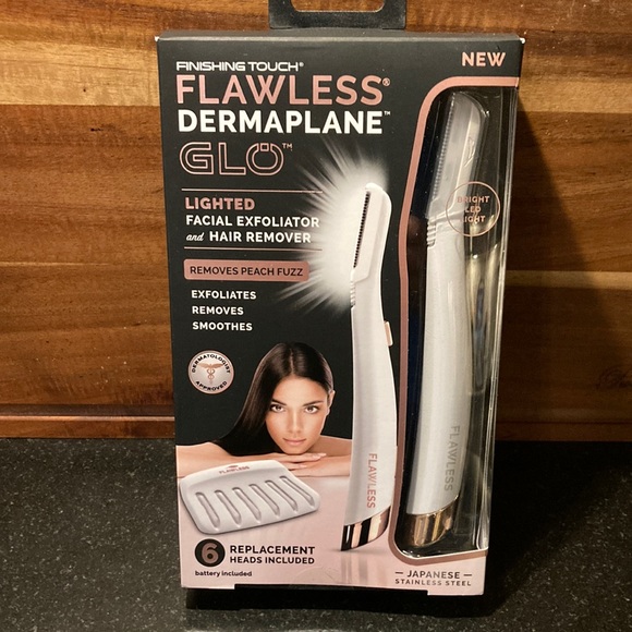 Finishing Touch Skincare Newfinishing Touch Flawless Dermaplane Glo